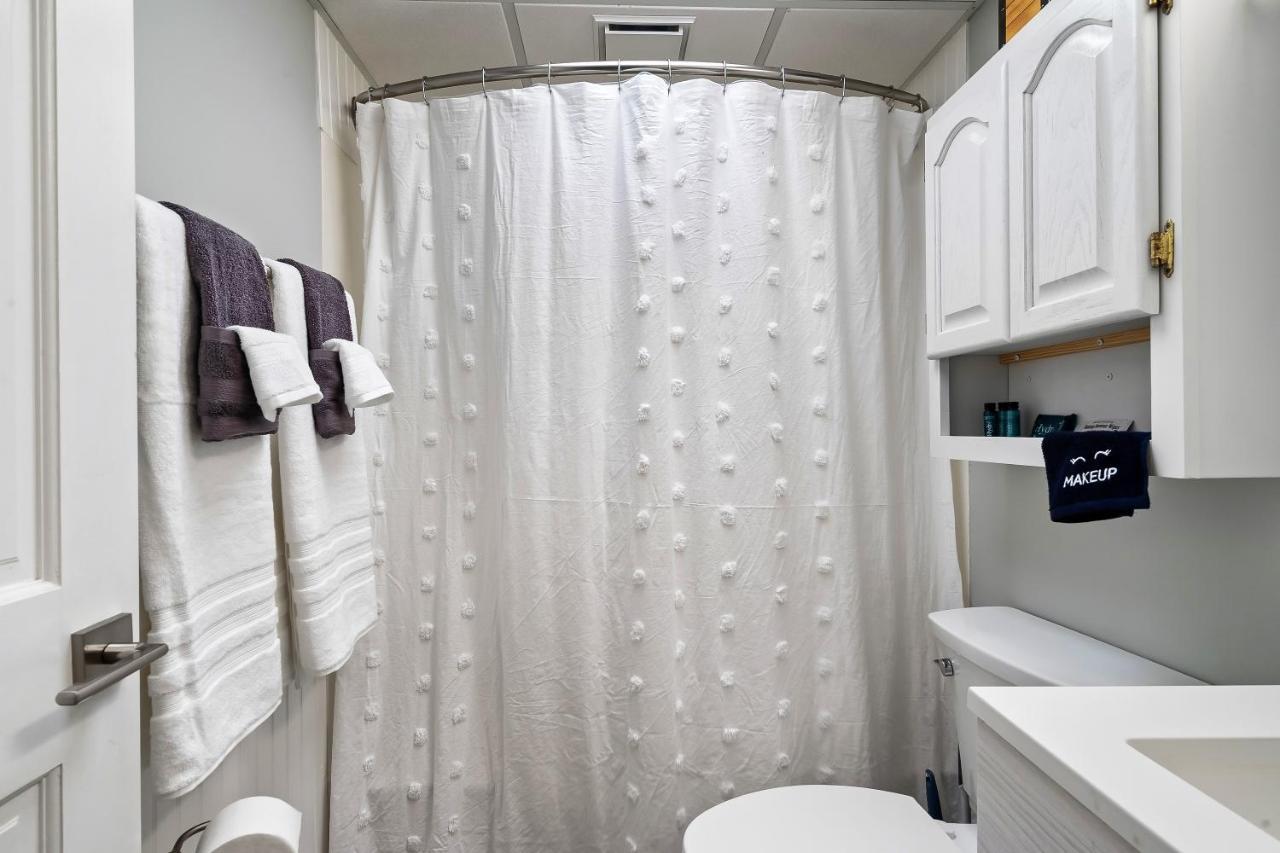 Lovely Condo W/ Indoor Pool *Only Steps To Parkway ガトリンバーグ エクステリア 写真